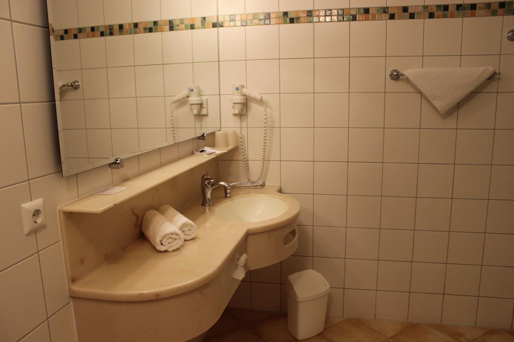 Genussgasthof & Hotel Beim Krutzler Heiligenbrunn Camera foto