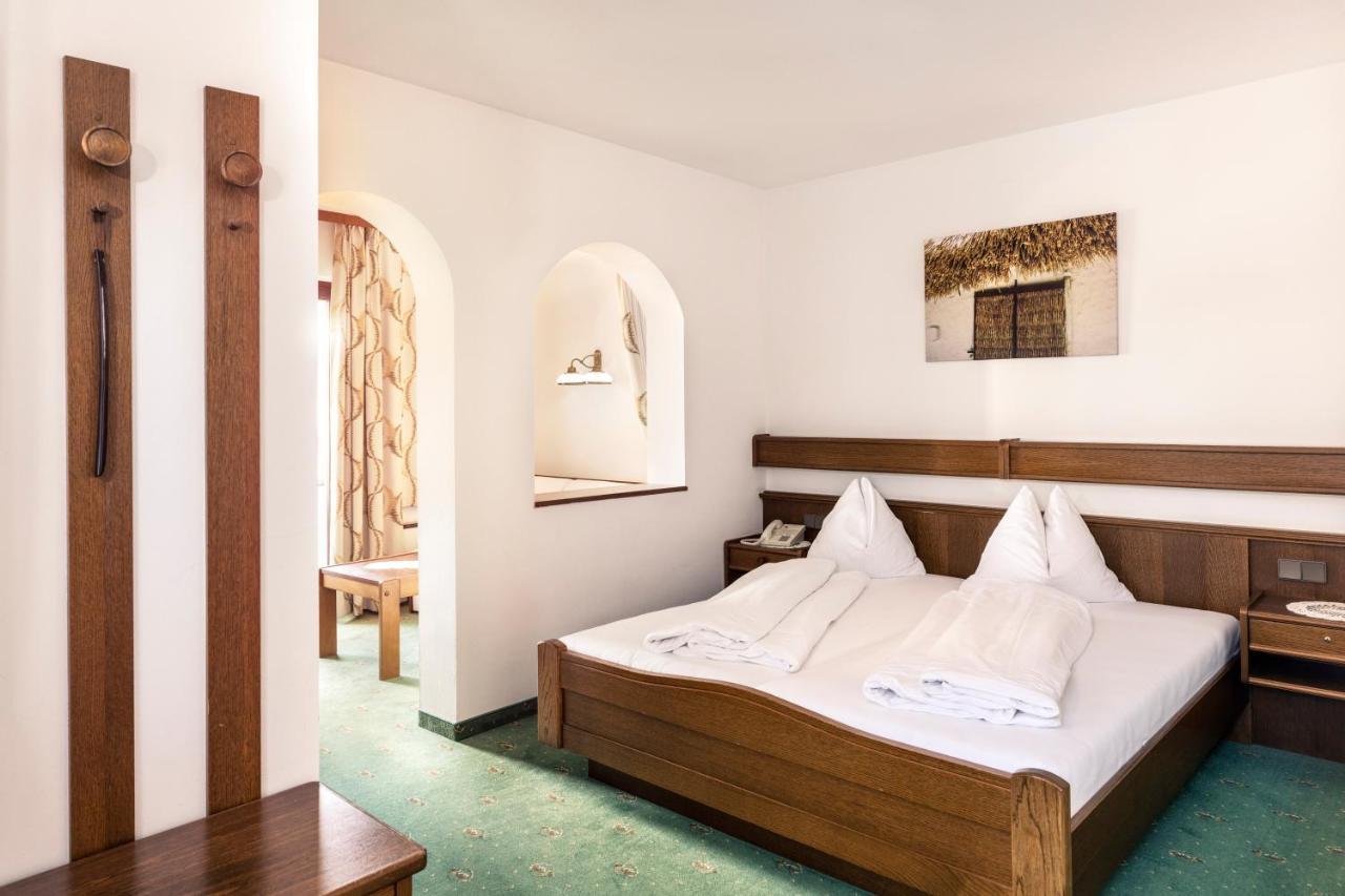 Genussgasthof & Hotel Beim Krutzler Heiligenbrunn Esterno foto