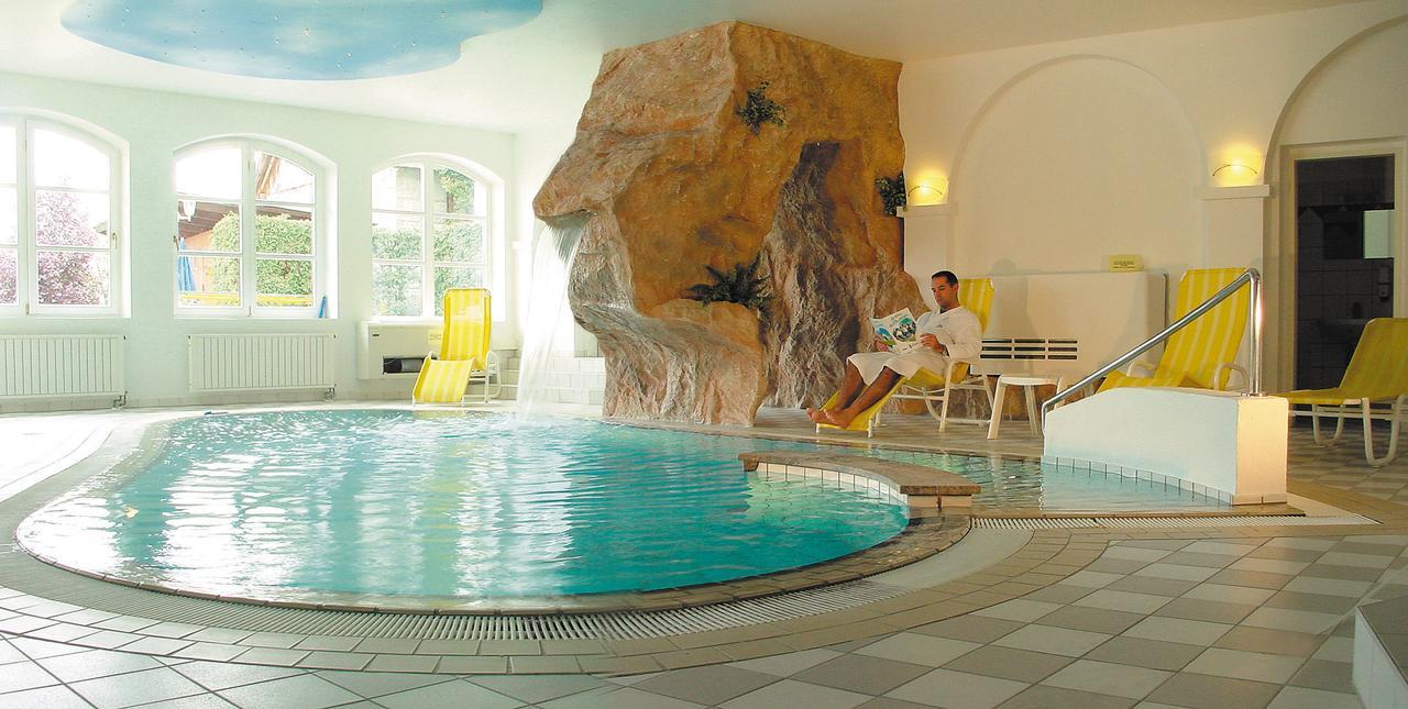 Genussgasthof & Hotel Beim Krutzler Heiligenbrunn Esterno foto